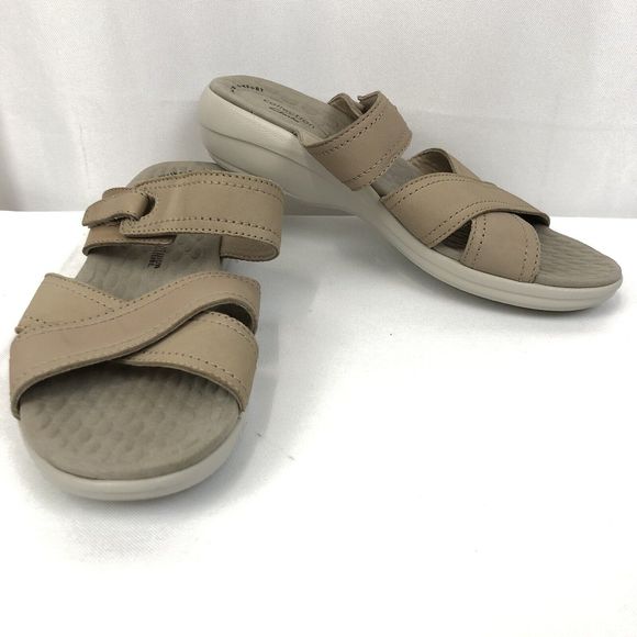 Clarks Ultimate Comfort Womens Size 8.5 M Slip On Tan Beige Sandals - Picture 5 of 9